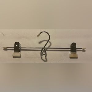 Set of 6 Vintage hangers